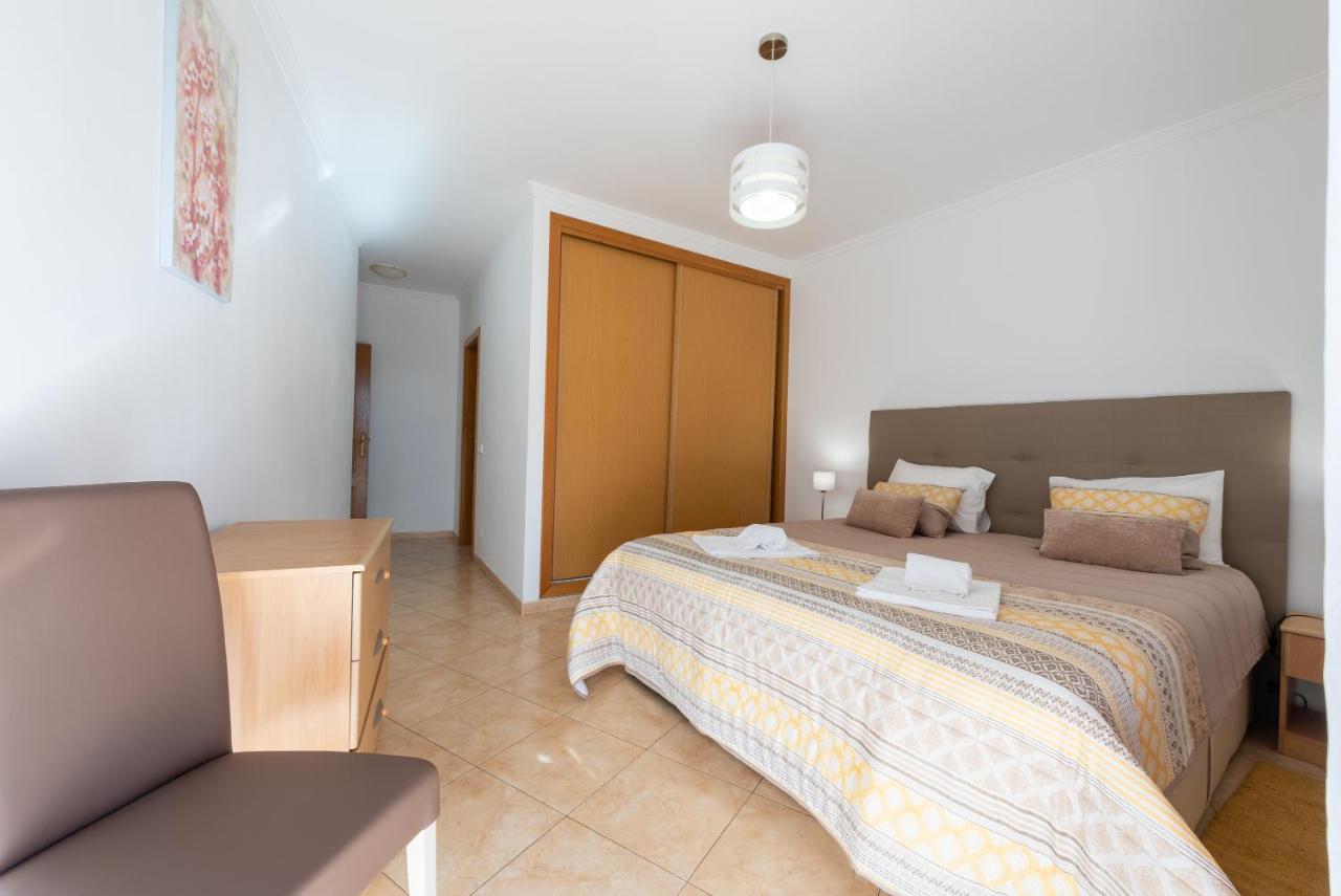 Apartamento Monarquia - T3 Quarteira Εξωτερικό φωτογραφία